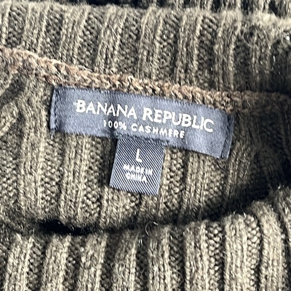 Banana Republic 100% Cashmere Sweater Large - Picture 8 of 9